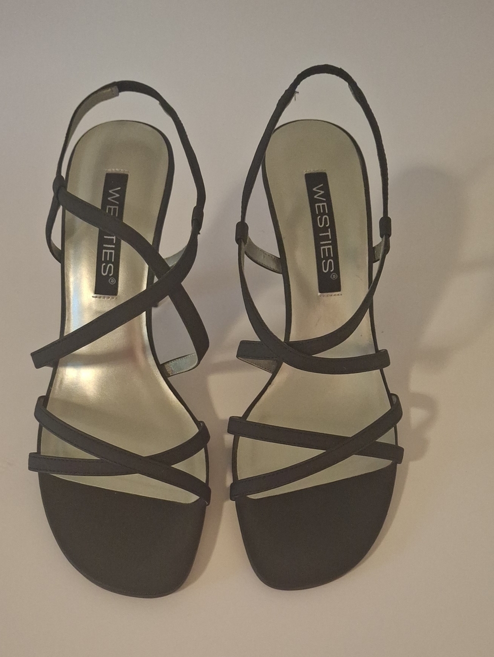 Westies Women's Black Strappy Slingback Sandals. 8.5